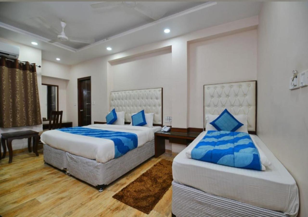 Hotel Family Spot Neu-Delhi Exterior foto