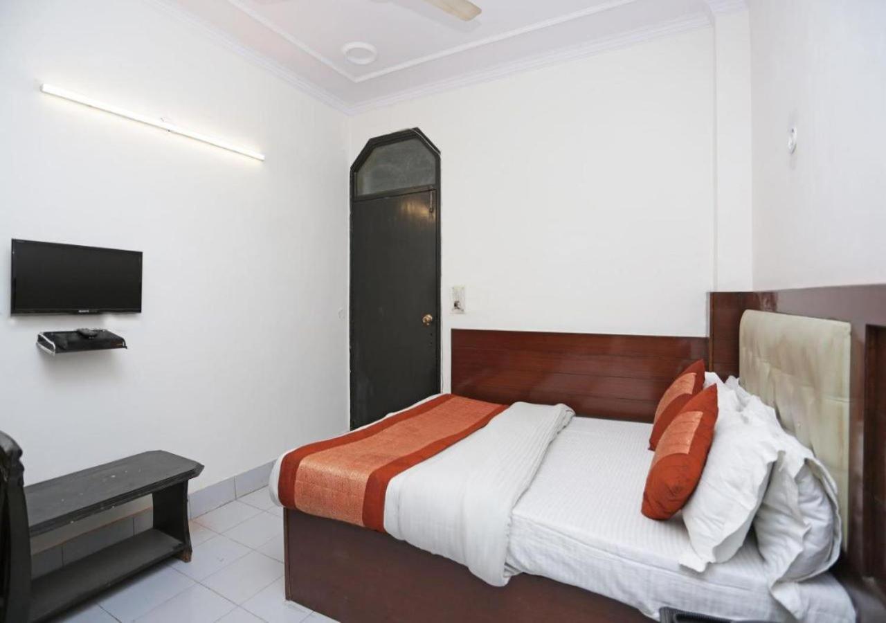 Hotel Family Spot Neu-Delhi Exterior foto