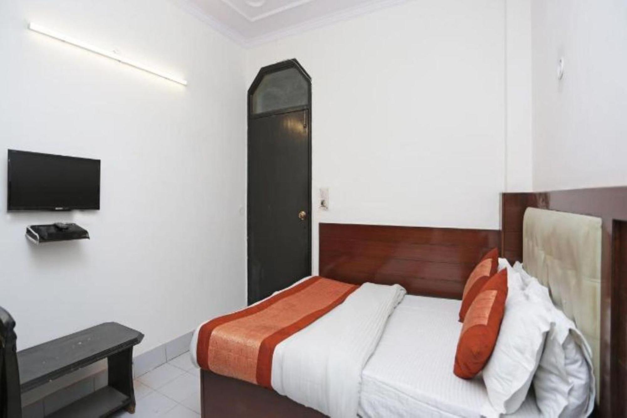 Hotel Family Spot Neu-Delhi Exterior foto