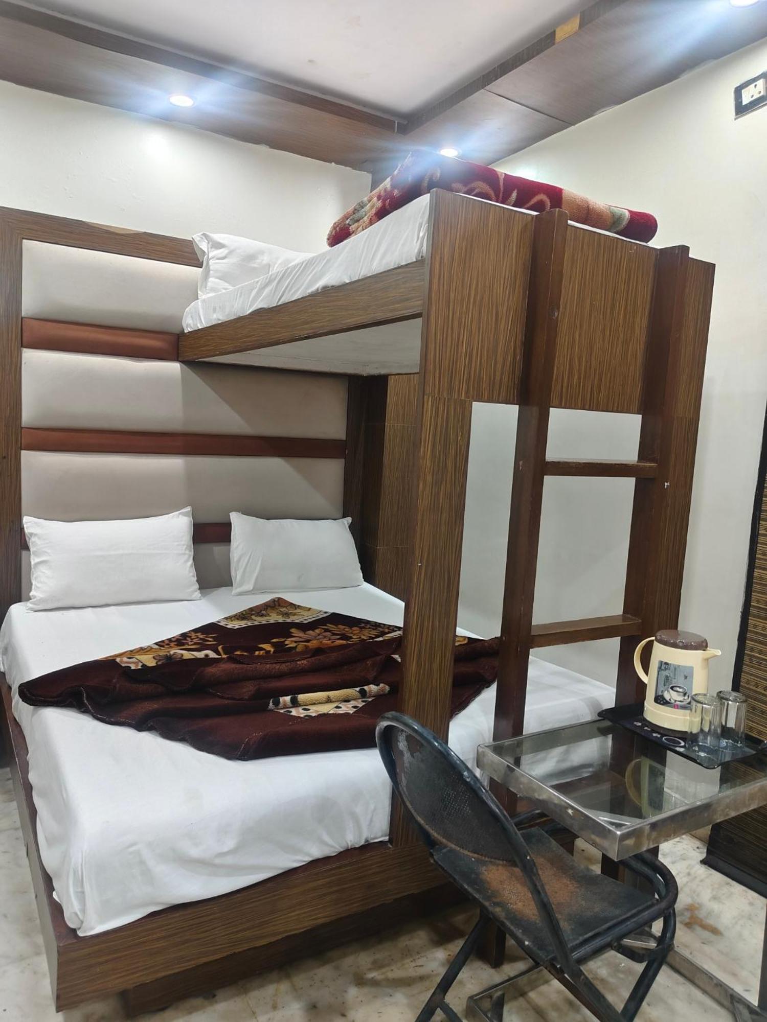 Hotel Family Spot Neu-Delhi Exterior foto