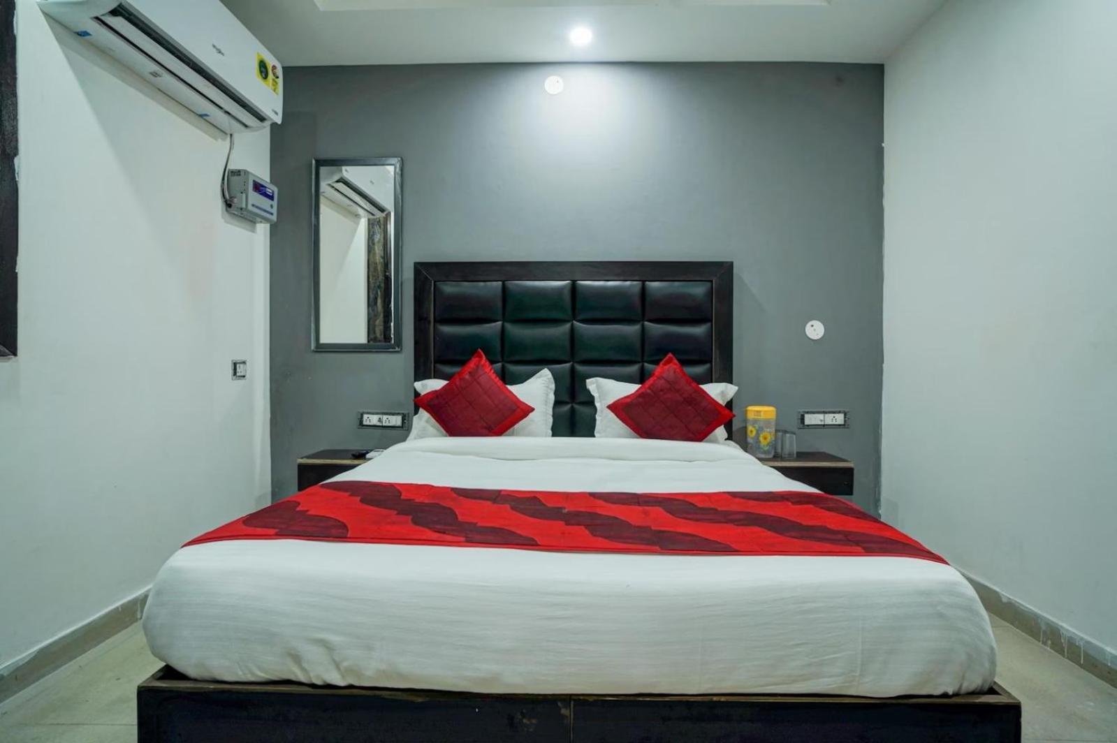 Hotel Family Spot Neu-Delhi Exterior foto