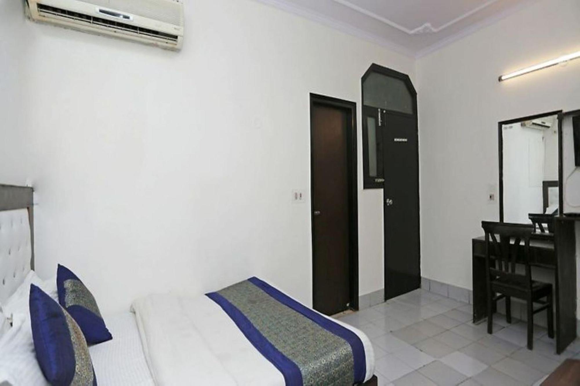 Hotel Family Spot Neu-Delhi Exterior foto