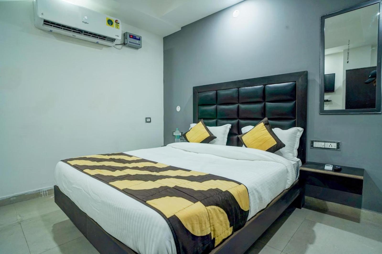 Hotel Family Spot Neu-Delhi Exterior foto