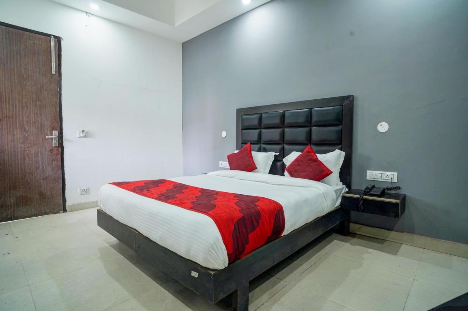 Hotel Family Spot Neu-Delhi Exterior foto